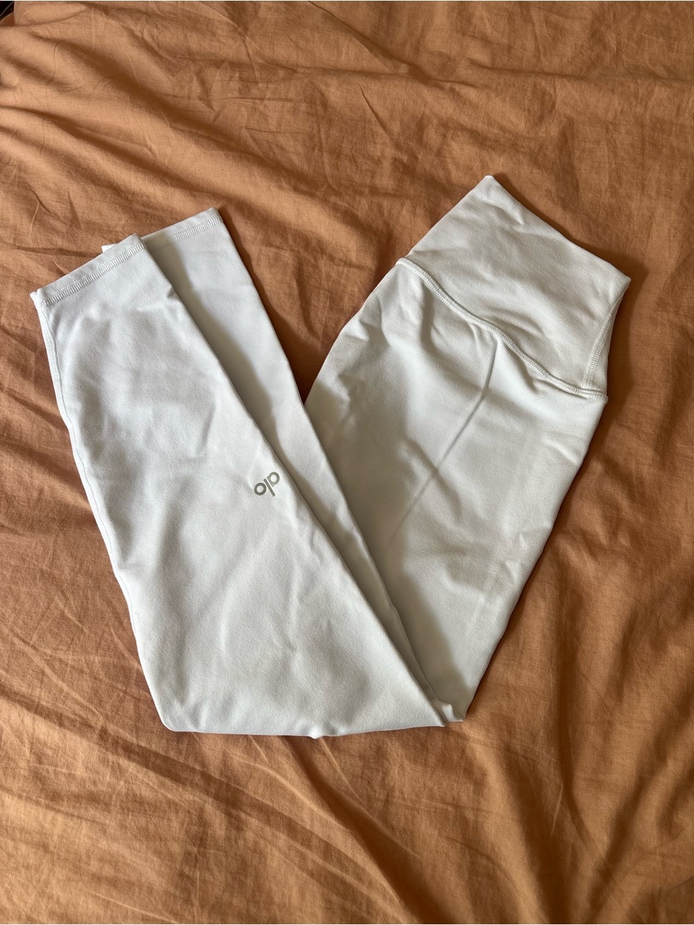 Alo Yoga White High Waist Leggings